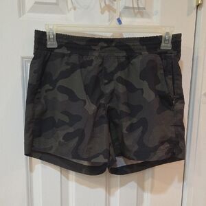 Old Navy Active Camouflage Shorts